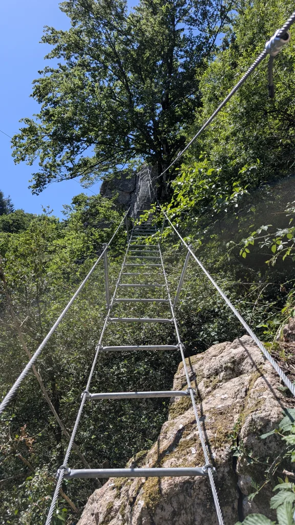 nouvelle échelle sur la via ferrata du tapoul en 2026