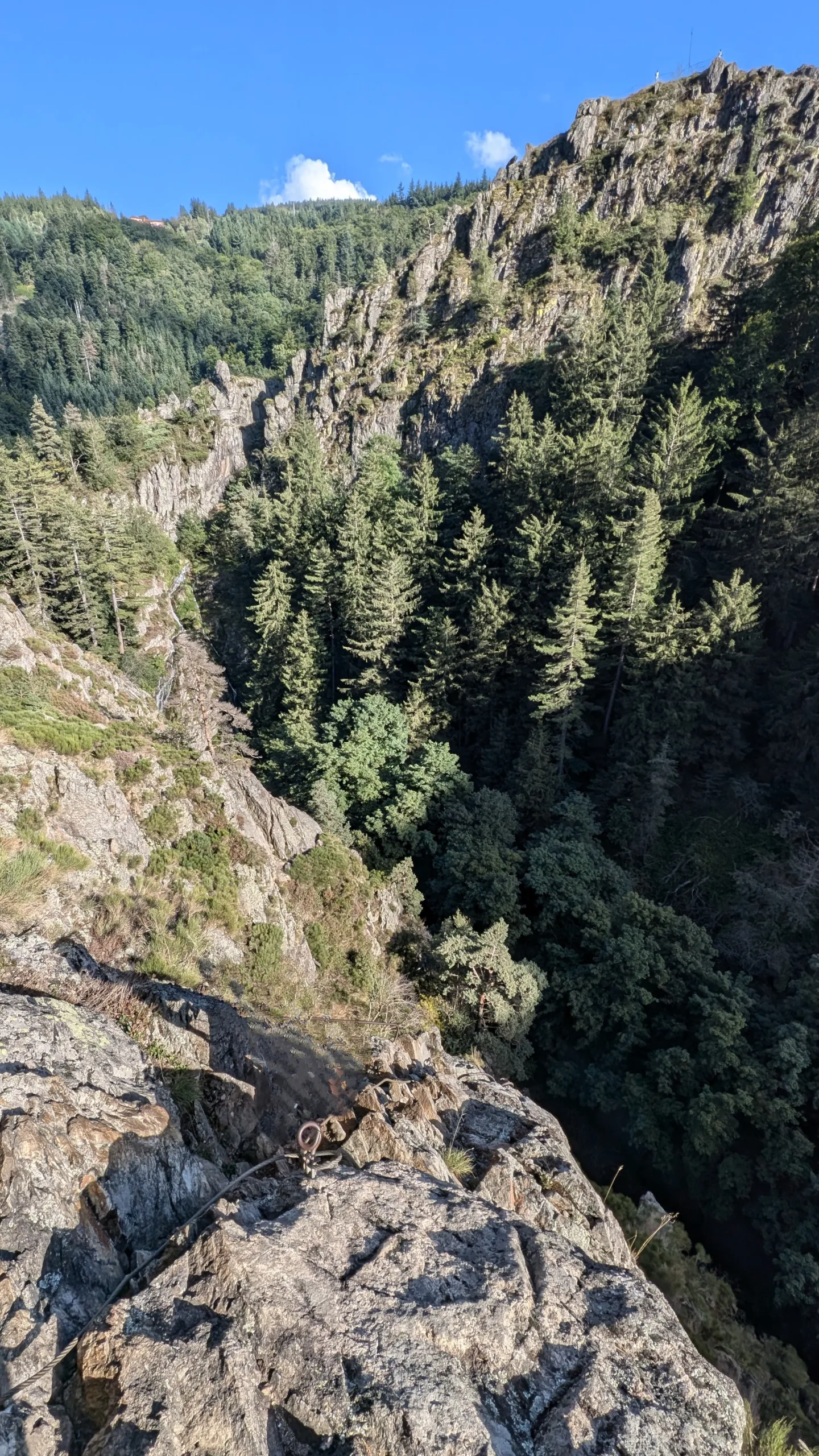 sur la via ferrata de planfoy