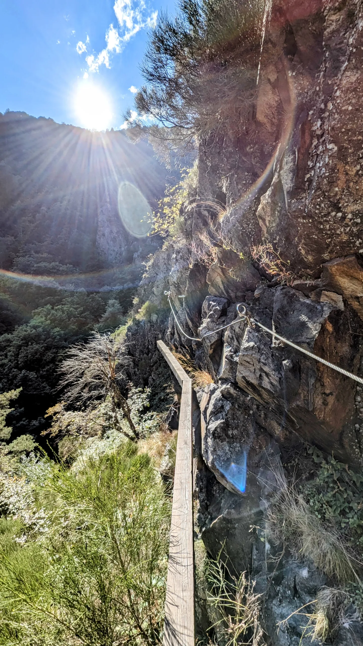 poutre sur la via ferrata du gouffre d'enfer